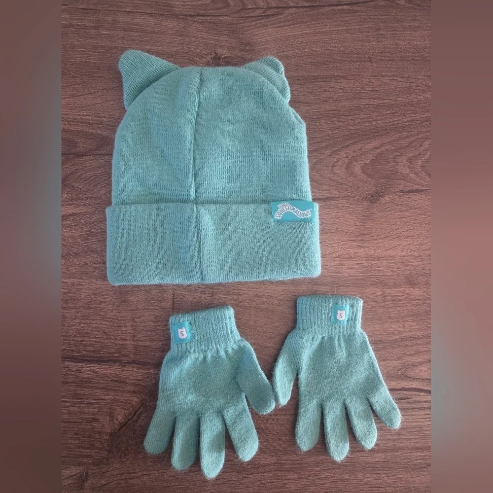 Girls Squishmallows Winston Hat & Gloves Set